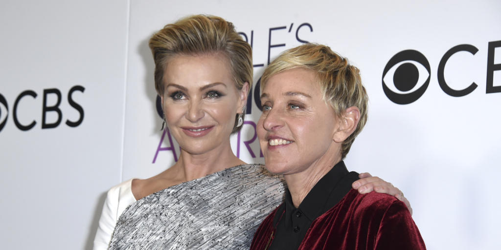 Ellen DeGeneres - rechts neben ihrer Frau Portia de Rossi - hat in der Nacht auf Donnerstag ihre People's Choice Awards Nummer 18, 19 und 20 abgeholt . Rekord! (Archivbild)