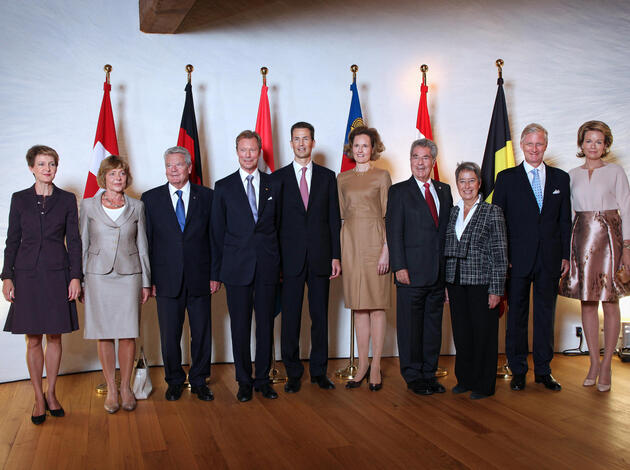 Frauen treffen luxemburg