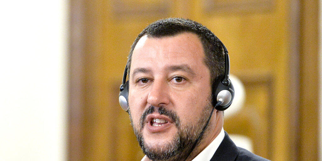 Italiens Innenminister Matteo Salvini greift durch. (Archivbild)