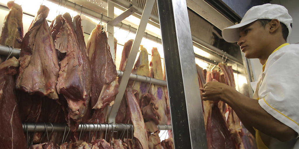 Die USA haben die Einfuhr von frischem Rindfleisch aus Brasilien gestoppt. (Archivbild)