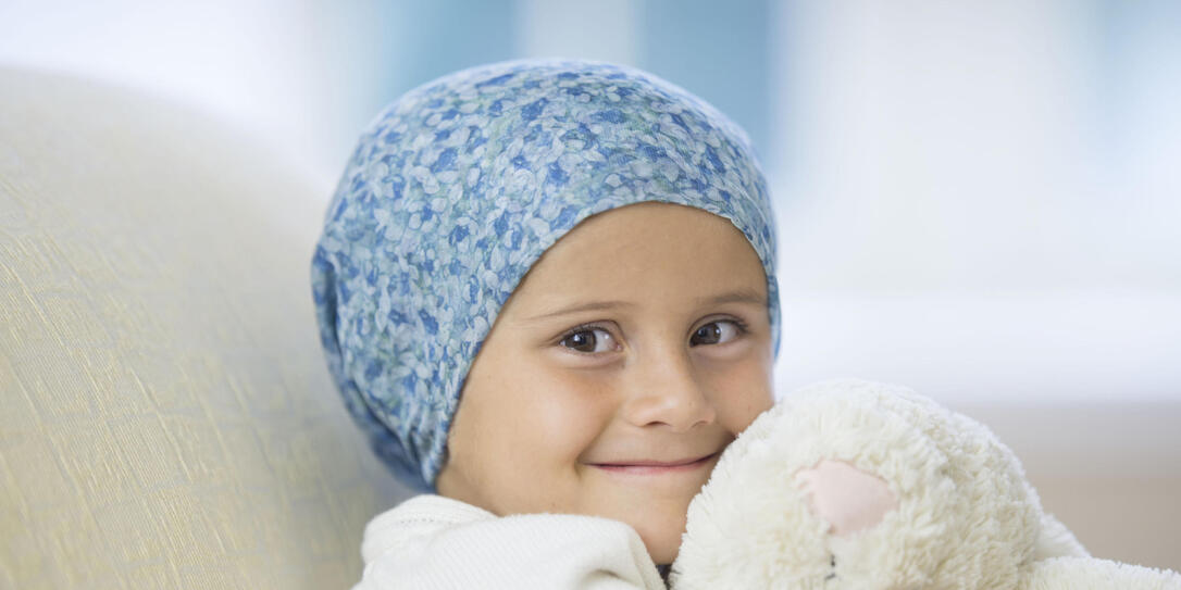 Weltweit erkranken jährlich 215 000 Kinder an Krebs.