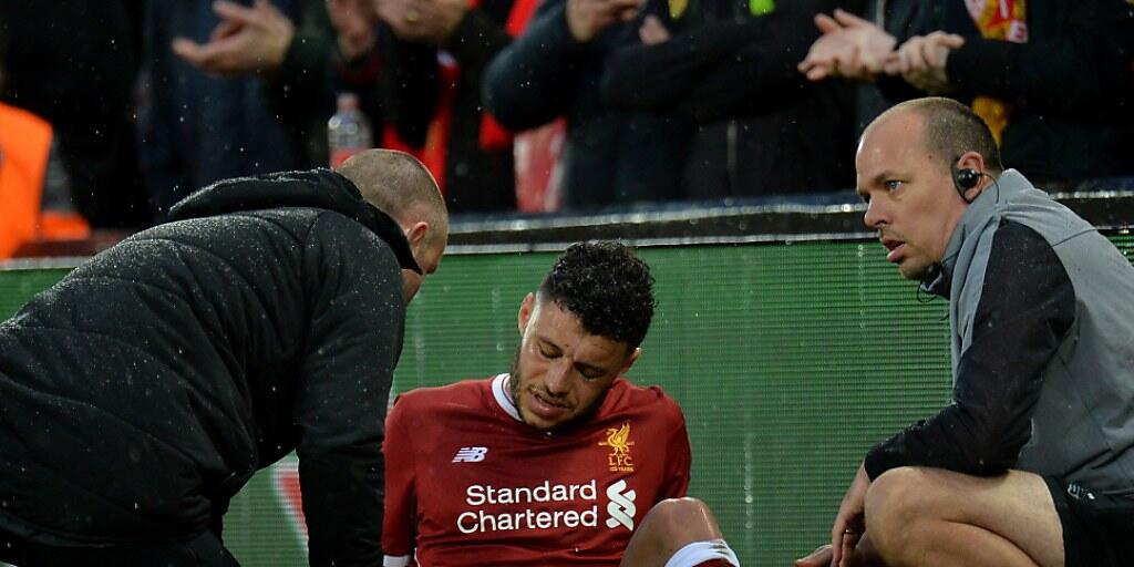 Bereits nach 18 Minuten war Schluss: Liverpools Alex Oxlade-Chamberlain verletzte sich im Halbfinal-Hinspiel der Champions League am Knie