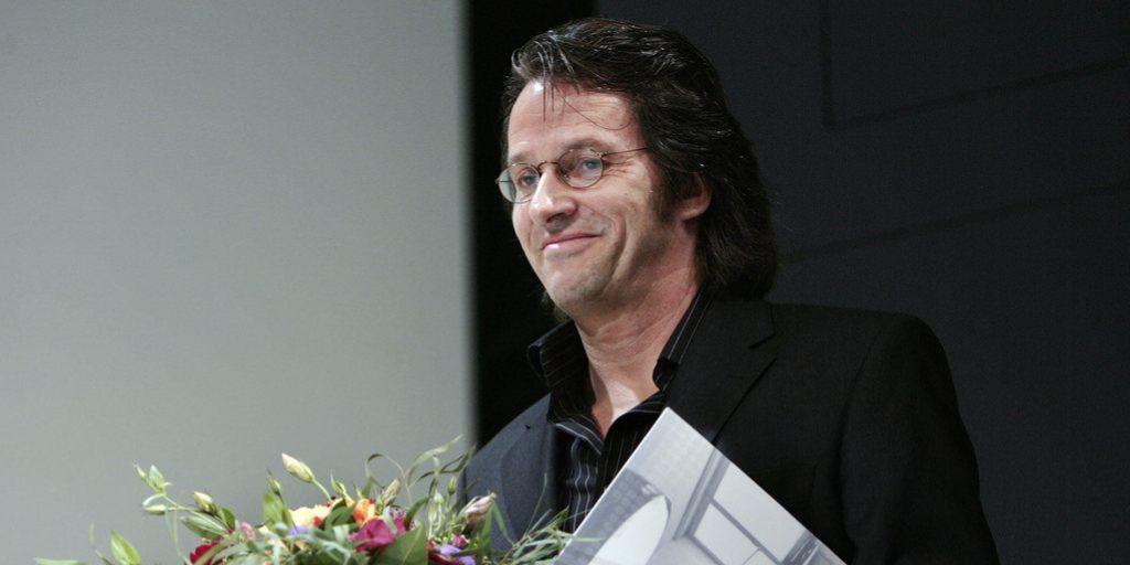 Der deutsche Schriftsteller Ralf Rothmann - hier 2006 bei der Entgegennahme des Max Frisch-Preises - hat jetzt auch den Kleist-Preis erhalten. (Archivbild)