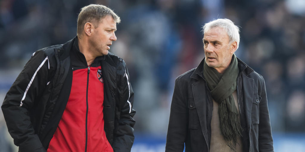 Xamax-Trainergespann Michel Decastel (rechts) und Stéphane Henchoz erhalten einen ehemaligen Ligue-1-Spieler für ihr Team
