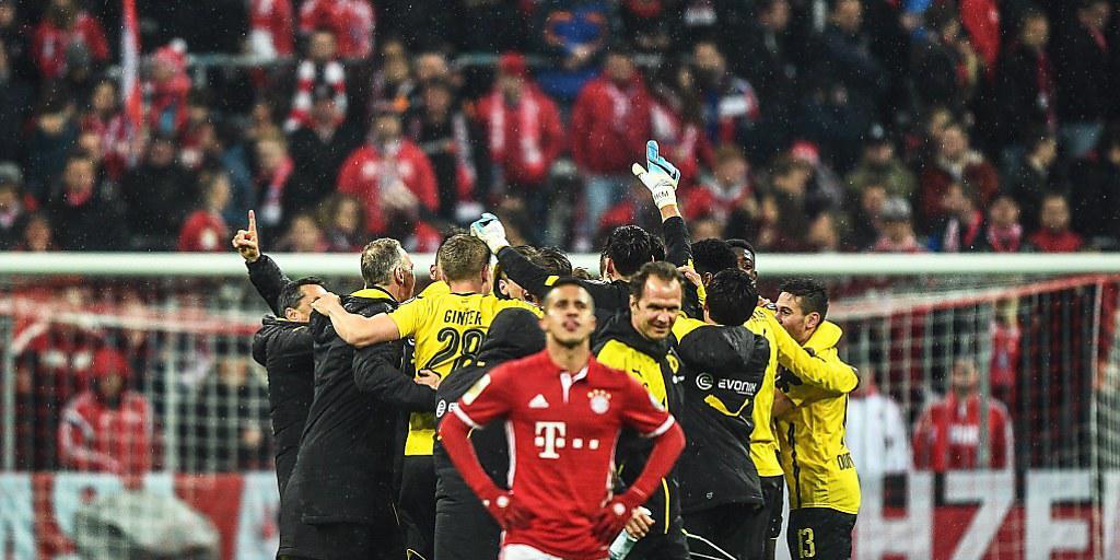 Dortmund feiert, Bayern hadert