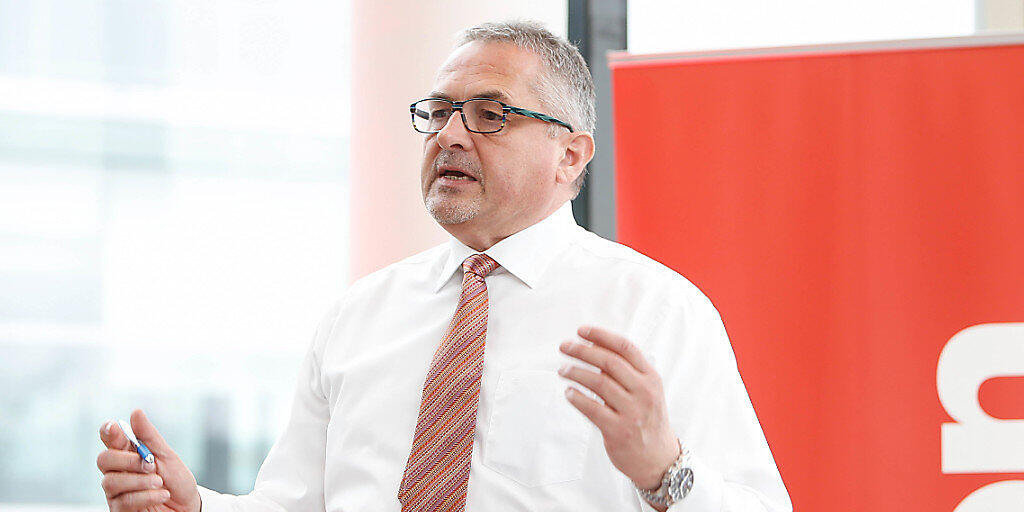 Oerlikon-Konzernchef Roland Fischer will die Getriebesparte an die Schweizer Börse bringen. (Archiv)