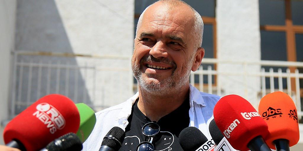 Albaniens Regierungs- und Sozialistenchef Edi Rama hat wohl Grund zum Strahlen - es sieht nach einem Wahlsieg aus