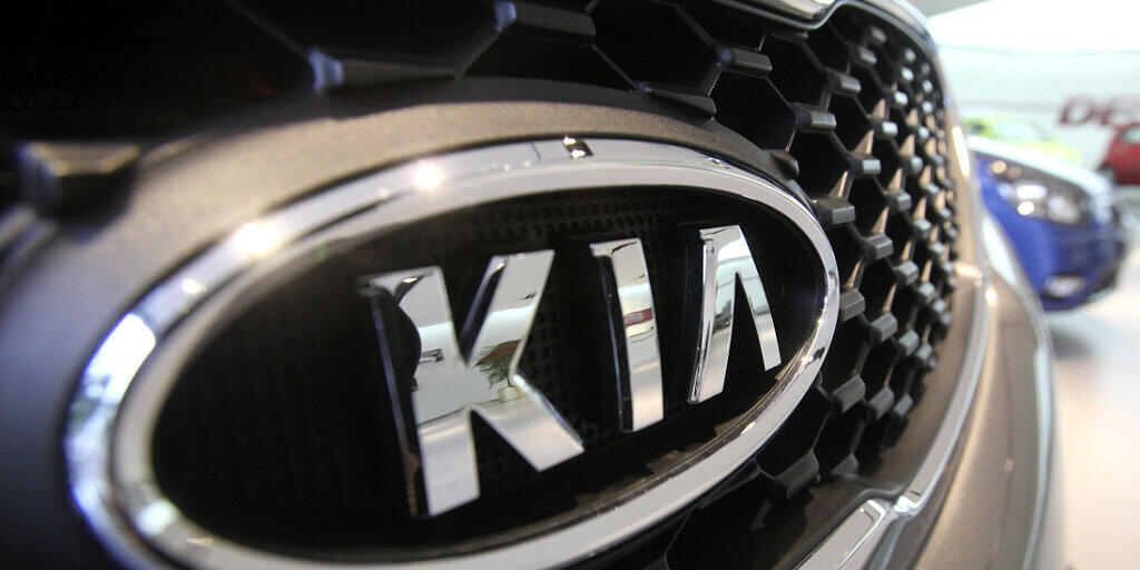Der südkoreanische Autokonzern Kia Motors legt seine Produktion in drei Fabriken vorübergehend still. Die Coronakrise hat die Verkäufe in Europa und den USA gebremst. (Archivbild). Der südkoreanische Autokonzern Kia Motors legt seine Produktion in drei Fabriken vorübergehend still. Die Coronakrise hat die Verkäufe in Europa und den USA gebremst. (Archivbild).