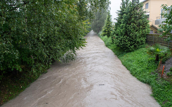 Hochwasser Rhein und Kanal