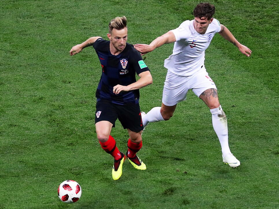 Wichtiger Eckpfeiler in Kroatiens Spiel: Ivan Rakitic, hier im Duell mit Englands John Stone