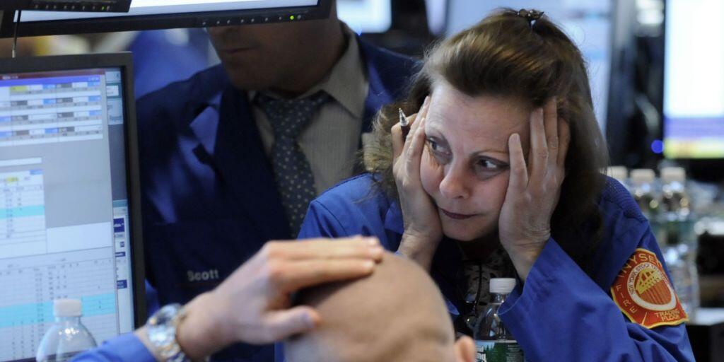 Geht es mit den Kursen in den nächsten Wochen aufwärts?  Zwei Börsenhändler an der New York Stock Exchange (Archivbild).