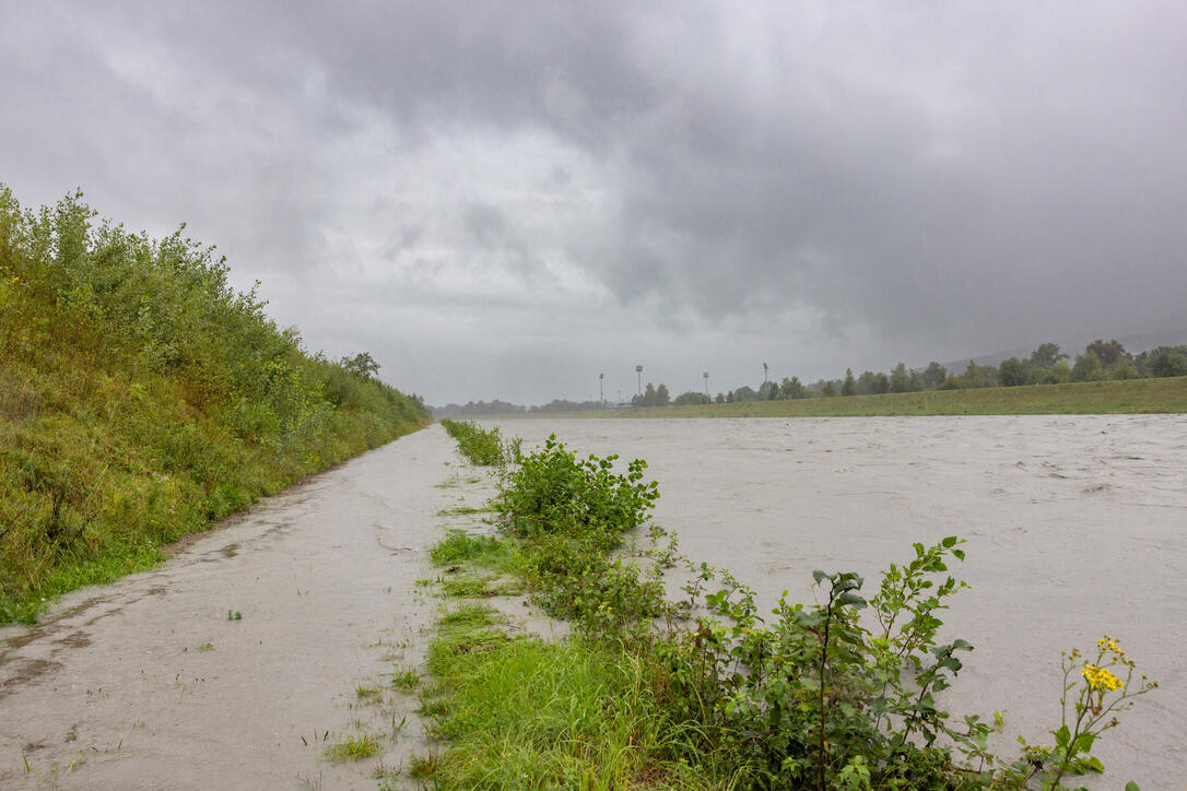 Hochwasser am Rhein