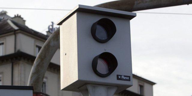 Eine Radarfalle der Genfer Polizei (Symbolbild) Eine Radarfalle der Genfer Polizei (Symbolbild)
