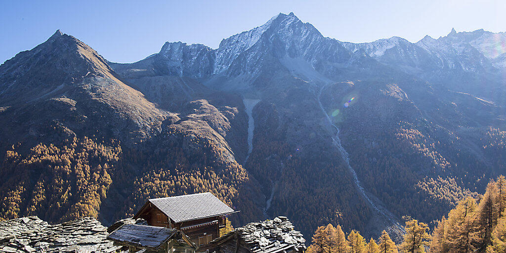 Der alpine Tourismus befindet sich ein einer Krise. Die Schweizerische Arbeitsgemeinschaft für die Berggebiete (SAB) und der Schweizer Tourismusverband (STV) fordern daher eine Task Force auf Bundesebene. (Symbolbild)