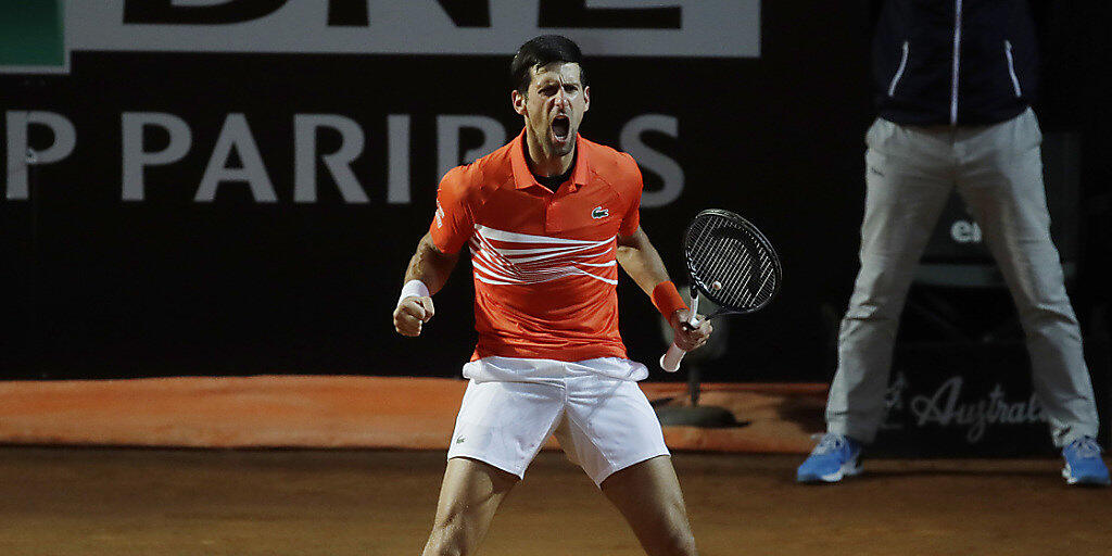 Novak Djokovic jubelt über einen gewonnenen Punkt gegen den Argentinier Juan Martin Del Potro im Viertelfinal von Rom