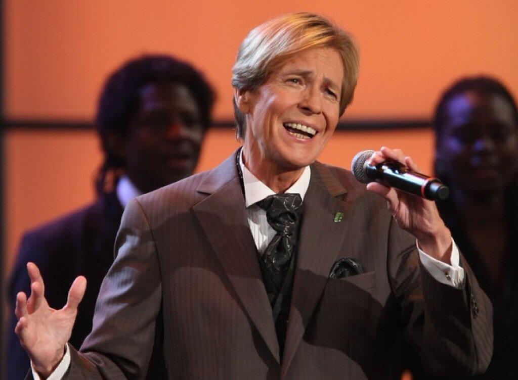 Der deutsche Schlagersänger Jürgen Marcus, hier 2007 während der ZDF-Sendung "Stargala zugunsten der Deutschen Welthungerhilfe", ist Mitte Mai 2018 im Alter von 69 Jahren gestorben. (Archiv) Der deutsche Schlagersänger Jürgen Marcus, hier 2007 während der ZDF-Sendung "Stargala zugunsten der Deutschen Welthungerhilfe", ist Mitte Mai 2018 im Alter von 69 Jahren gestorben. (Archiv)
