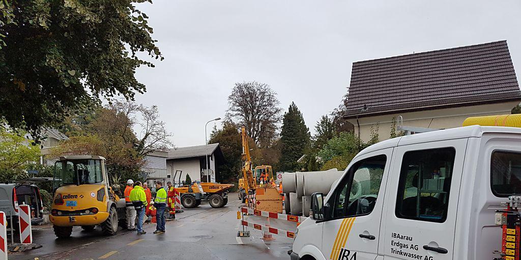 Das Quartier an der Bibersteinerstrasse/Kreuzung Alte Stockstrasse in Rombach wurde nach der Beschädigung einer Gasleitung abgesperrt.