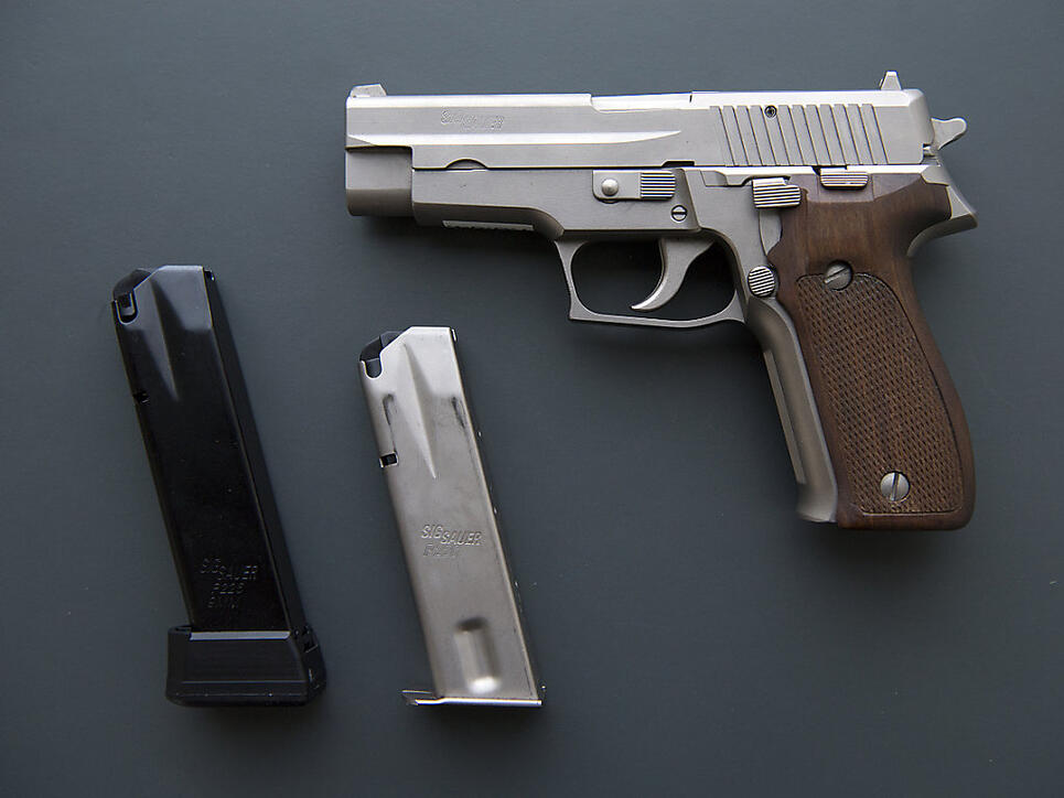 Die Schweizer Rüstungsunternehmen haben im vergangenen Jahr wieder mehr Waffen ins Ausland exportiert. (Themenbild)