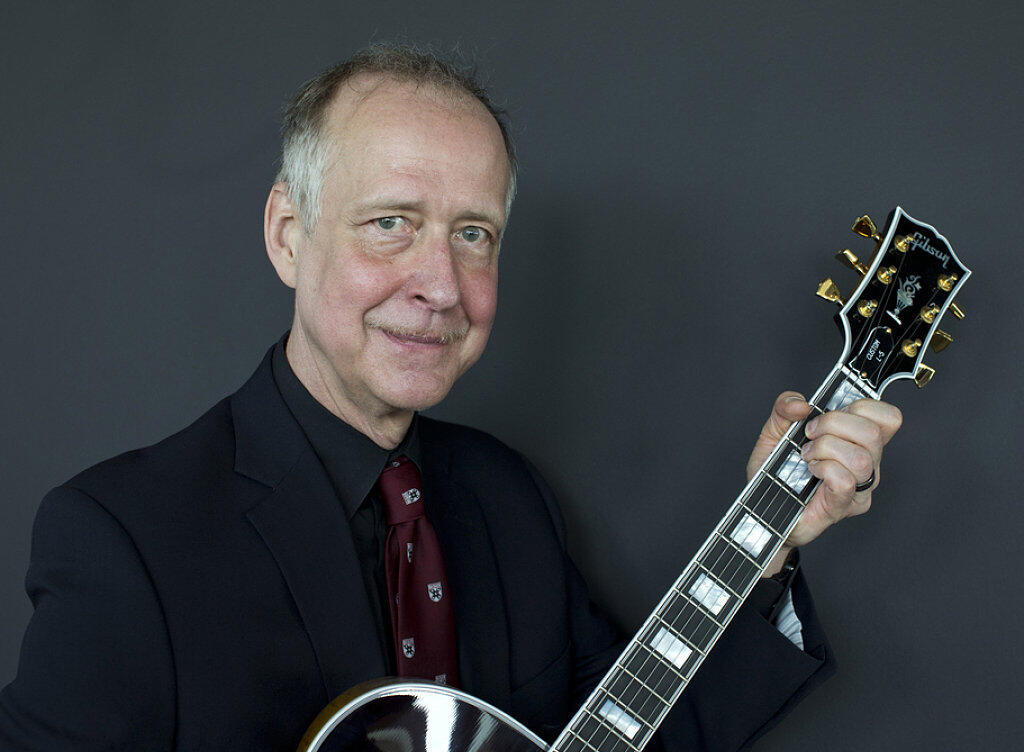 Doch nicht ausgespielt: Nach Angaben von Gibson-Chef Henry Juszkiewicz soll der Gitarrenbauer einen neuen Kredit in Höhe von 135 Millionen Dollar erhalten. (Archiv) Doch nicht ausgespielt: Nach Angaben von Gibson-Chef Henry Juszkiewicz soll der Gitarrenbauer einen neuen Kredit in Höhe von 135 Millionen Dollar erhalten. (Archiv)
