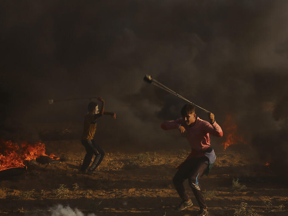 Am Freitag kam es im Gazastreifen erneut zu Gewalt zwischen Palästinensern und der israelischen Armee. Dabei wurde ein Palästinenser erschossen.