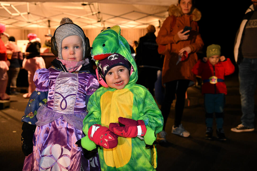 Monsterkonzert und Maskenball in Gams