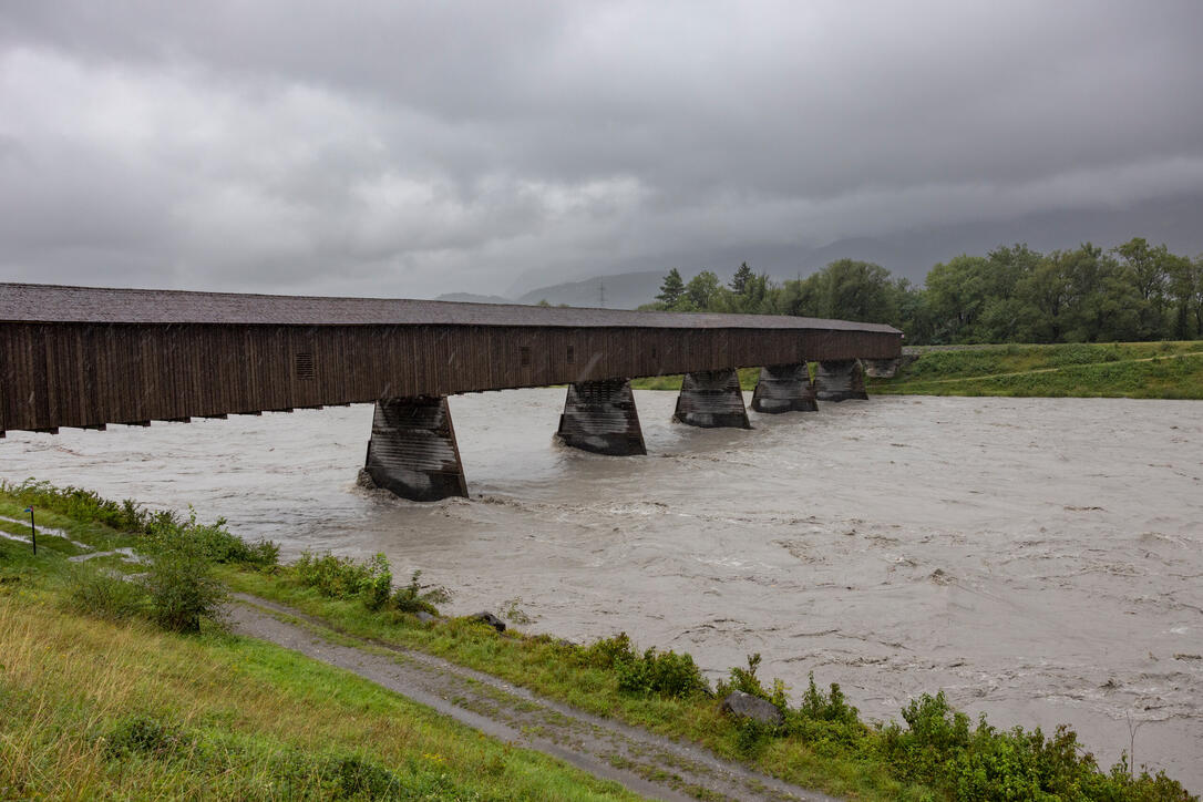 Hochwasser am Rhein