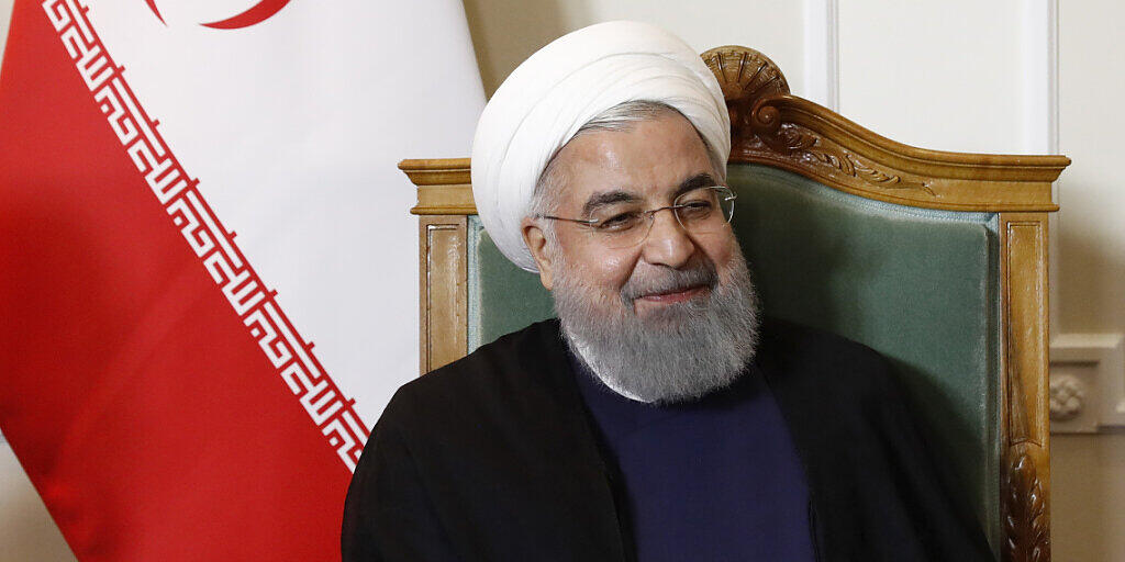 Irans Präsident Hassan Ruhani hat am Sonntag seine Absicht bekräftigt, dass er weiterhin im Amt bleiben möchte und nicht an Rücktritt denkt. (Archivbild)