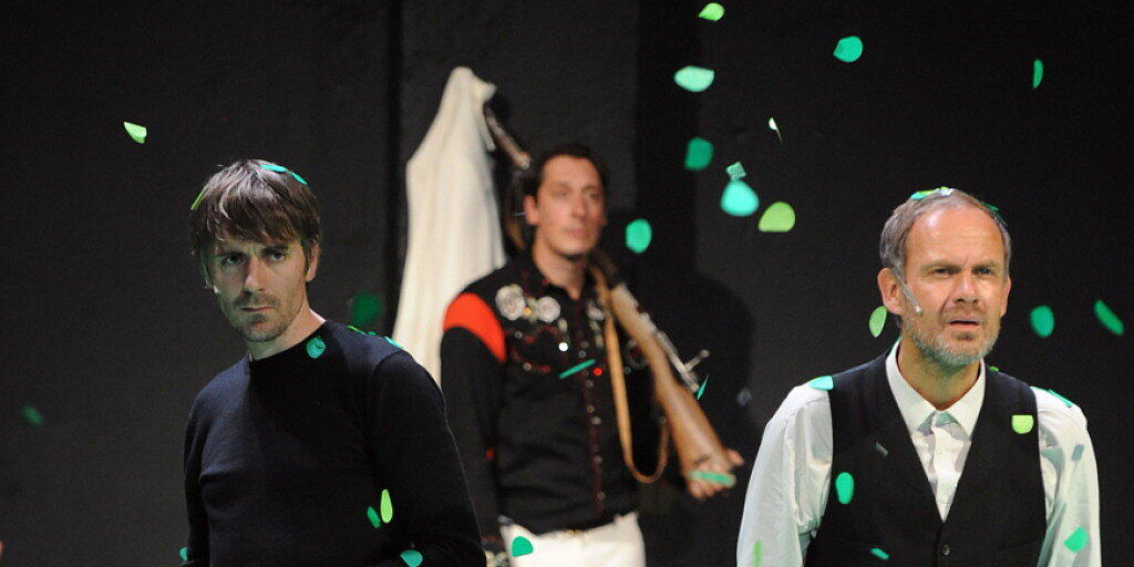 Jens Harzer als Ich (v.l.) in "Immer noch Sturm" von Peter Handke an den Salzburger Festspielen 2011. Jetzt ist der Schauspieler neuer Träger des renommierten Iffland-Rings. (Archivbild) Jens Harzer als Ich (v.l.) in "Immer noch Sturm" von Peter Handke an den Salzburger Festspielen 2011. Jetzt ist der Schauspieler neuer Träger des renommierten Iffland-Rings. (Archivbild)