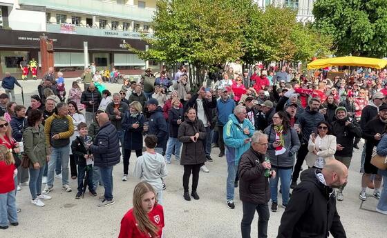 Die Meisterfeier beim Rathaus Vaduz
