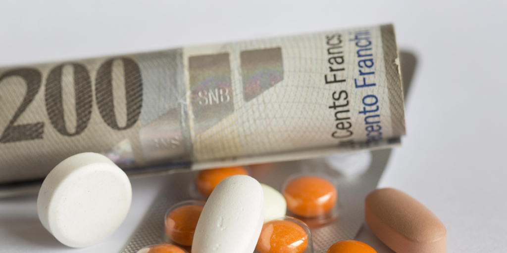Medikamentenpreise sollen künftig jährlich statt alle drei Jahre überprüft werden. Das fordern die Krankenversicherer in einer Vernehmlassung. (Symbolbild)