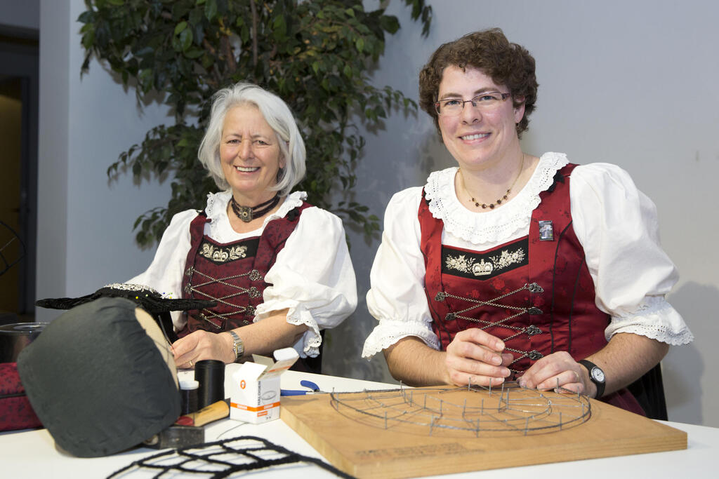 Eine Tracht ist kein Dirndl - Liewo