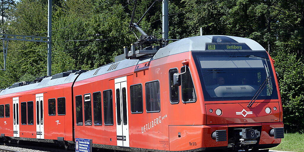 Die Sihltal Zürich Uetliberg Bahn SZU hat am Montag nach Abschluss von Sanierungsarbeiten im Sihltunnel ihren Fahrbetrieb bis zum HB Zürich wieder aufgenommen. (Archivbild)