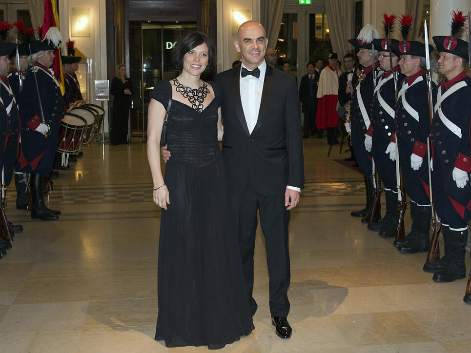 Glamour-Faktor: Alain Berset ist Bundespräsident 2018. Das Bild zeigt ihn mit seiner Frau Muriel Zeender Berset beim Gala-Dinner für die damalige Präsidentin Südkoreas im Jahr 2014.