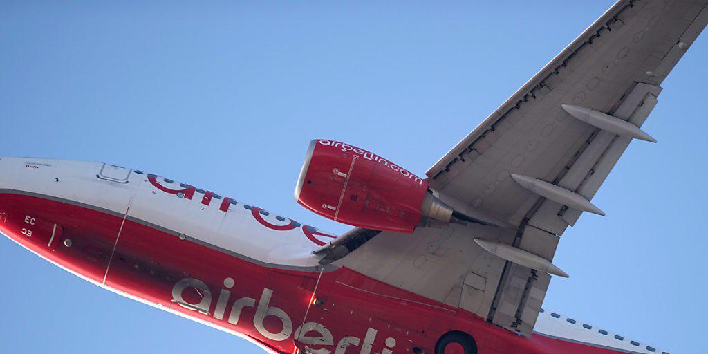 Die Fluglinie Air Berlin will ihre Flotte drastisch schrumpfen. (Archiv)