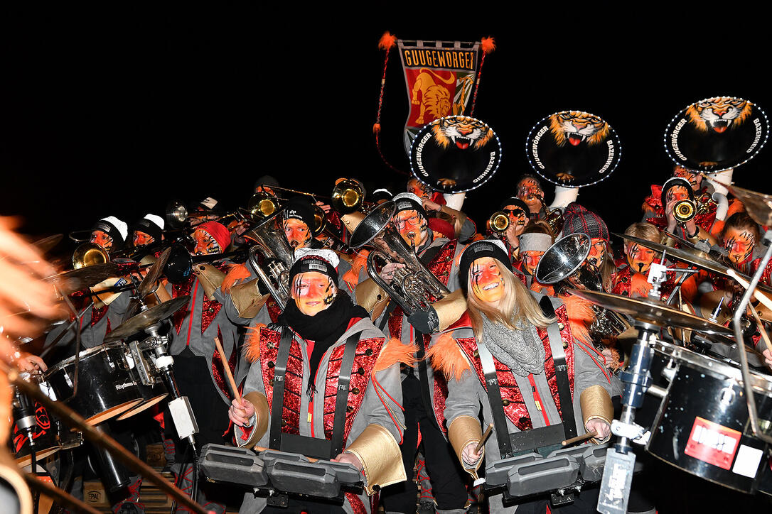 Monsterkonzert und Maskenball in Gams