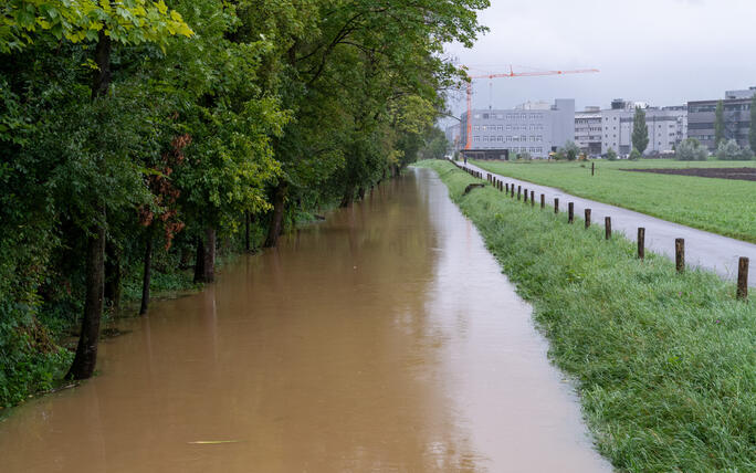 Hochwasser Rhein und Kanal
