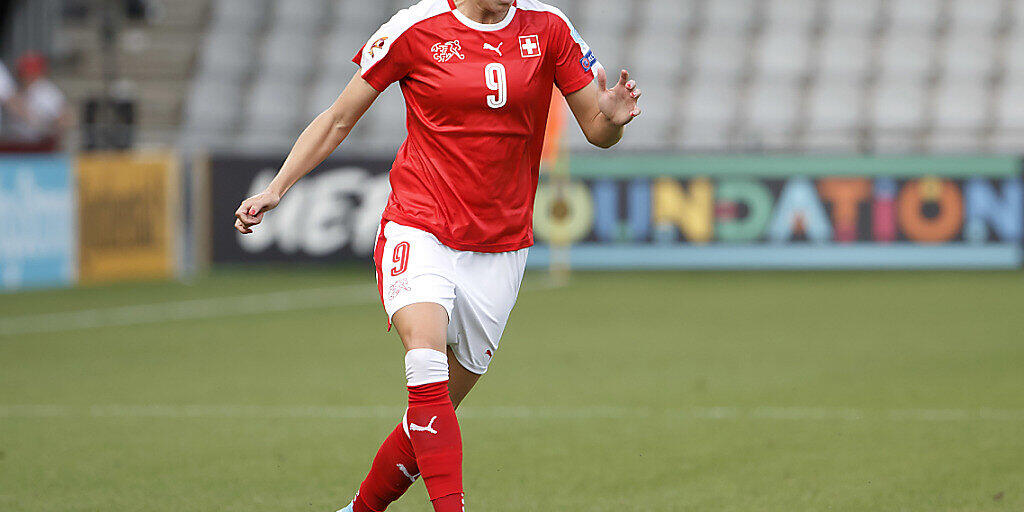 Ana Maria Crnogorcevic führt die Schweiz mit zwei Toren zum Sieg im Testspiel gegen Österreich