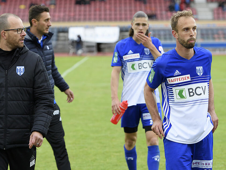Betretene Gesichter bei Lausanne-Sport nach dem Spielabbruch gegen Thun