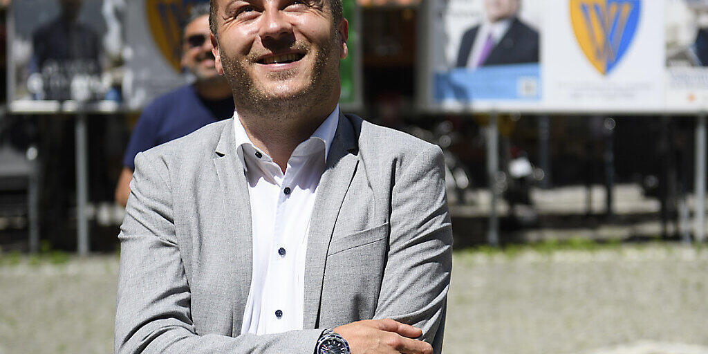 Der FDP-Kandidat Valentin Groslimond (Entente Veveysanne) erhielt bei der Ersatzwahl für den Stadtrat in Vevey am meisten Stimmen.