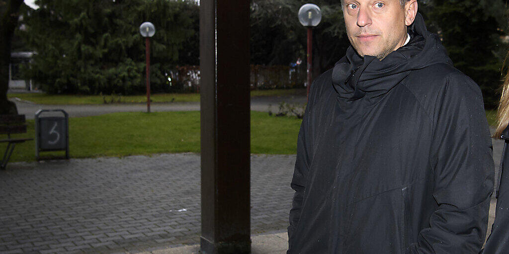 Der ehemalige Schweizer Tennisprofi Yves Allegro im Dezember 2019 vor dem Strafgericht in Siders. Der 42-jährige Walliser wurde wegen sexueller Nötigung zu zwei Jahren Gefängnis auf Bewährung verurteilt Der ehemalige Schweizer Tennisprofi Yves Allegro im Dezember 2019 vor dem Strafgericht in Siders. Der 42-jährige Walliser wurde wegen sexueller Nötigung zu zwei Jahren Gefängnis auf Bewährung verurteilt