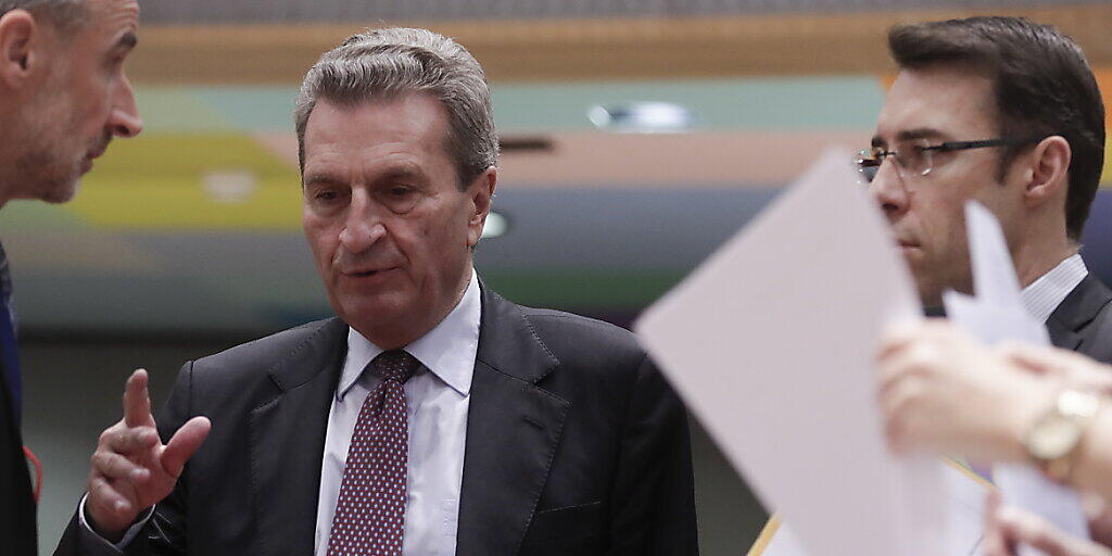 EU-Haushaltskommissar Günther Oettinger während den Verhandlungen über das künftige Budget der EU in Brüssel.