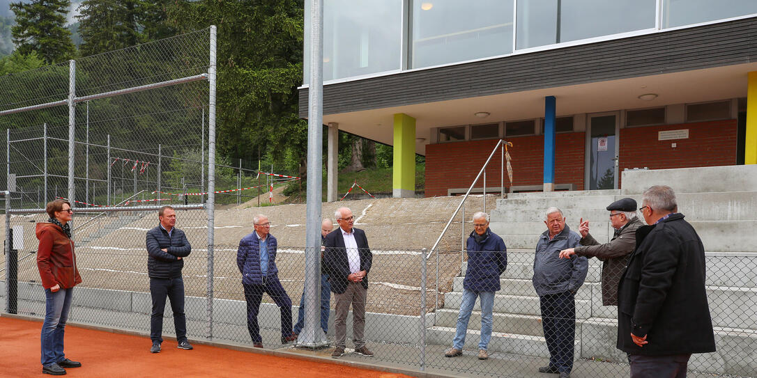 Besichtigung neue Tennisplätze Schaan