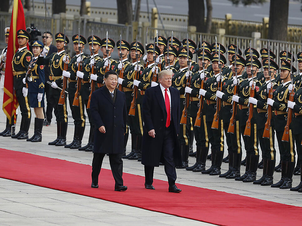 US-Präsident Donald Trump ist in Peking offiziell mit militärischen Ehren zu seinem Staatsbesuch begrüsst worden.
