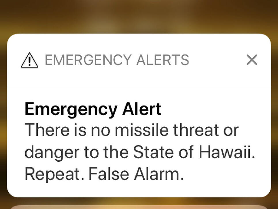 "Es gibt keine Raketenbedrohung oder Gefahr für den Bundesstaat Hawaii": Kurze Zeit nach der falschen Alarmmeldung verschickte die Katastrophenschutzbehörde eine Entwarnung an die Mobiltelefone.