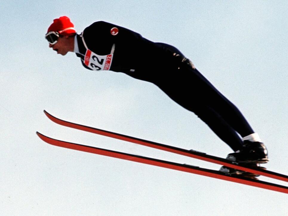 Walter Steiner an den Olympischen Winterspielen in Sapporo 1972, wo sich der unvergleichliche Skiflieger auf der Grossschanze "nur" mit Silber begnügen musste.  (KEYSTONE/Anonymous)