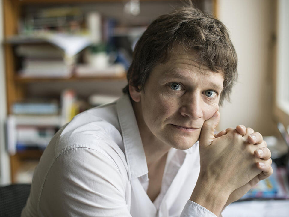Er folgt auf Hazel Brugger: Der Berner Kabarettist und Autor Christoph Simon erhält den Salzburger Stier 2018. (Archivbild)