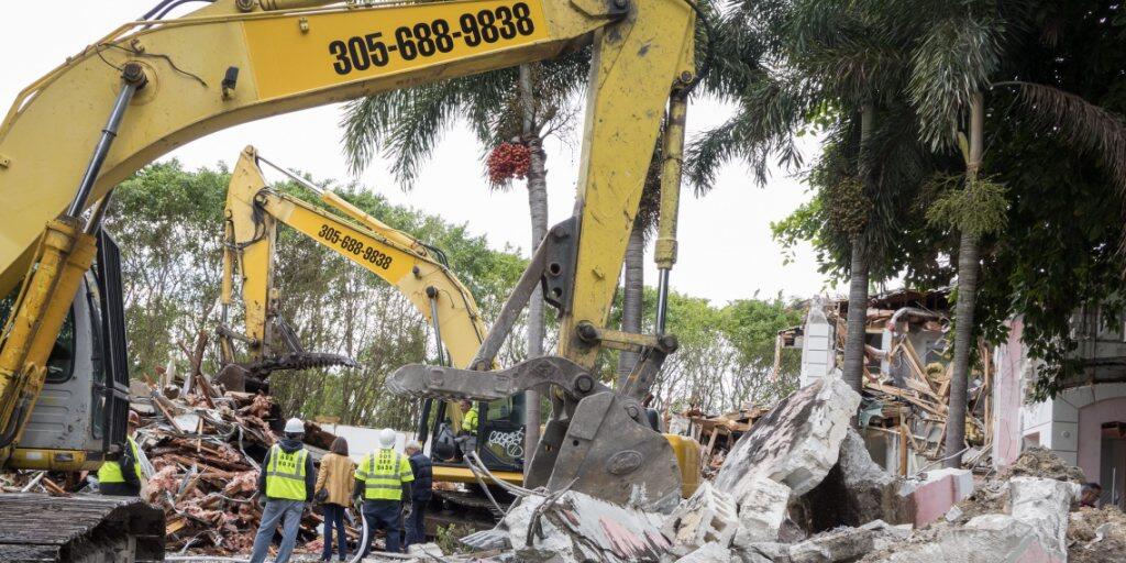 Analog zu dieser Villa des kolumbianischen Drogenbosses Pablo Escobar in Miami wird ein Wohnhaus des Drogenbarons in Medellín abgerissen. (Archivbild)