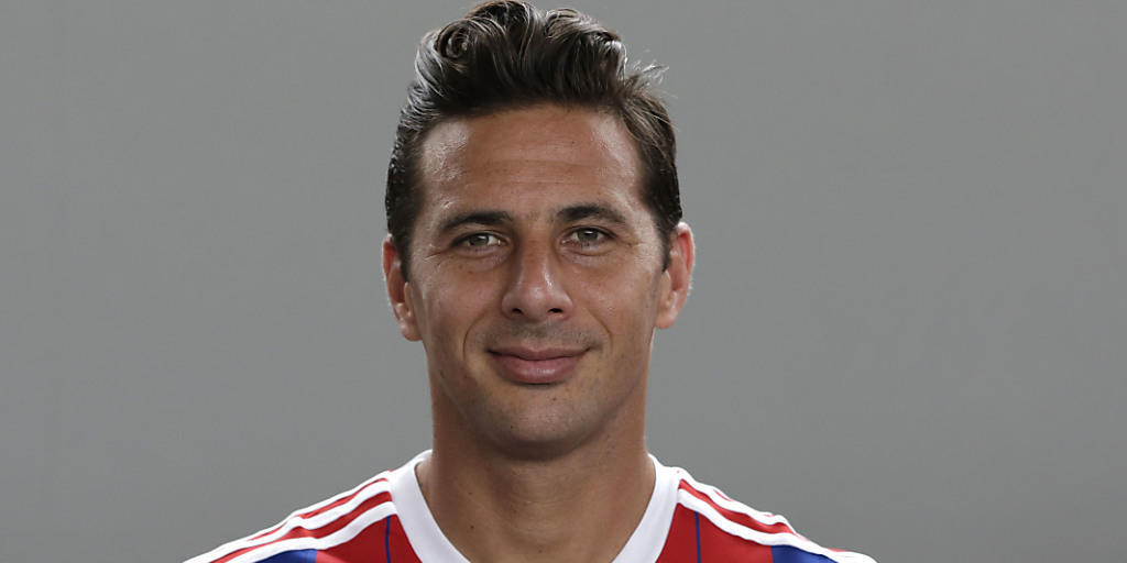 Der Peruaner Claudio Pizarro - hier noch im Trikot des FC Bayern München vor drei Jahren - spielt neu für Köln