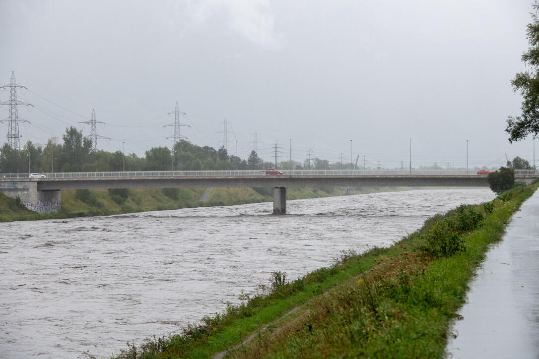 Hochwasser Rhein und Kanal