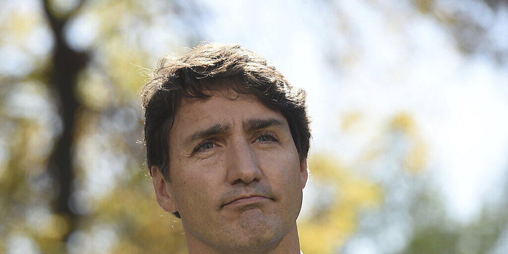 Einen Monat vor der Parlamentswahl bringt ein Foto Kanadas Regierungschef Justin Trudeau in Bedrängnis. Trudeau reagierte umgehend und entschuldigte sich.
